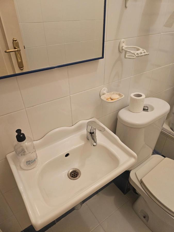 Habitacion Amplia Y Centrica En Piso Compartido A Coruna Bagian luar foto